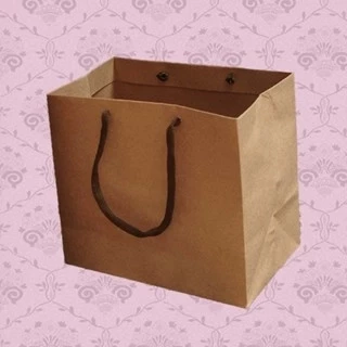 Sacola MS37 em papel Kraft 300GR - 20x22x14 cm - Pacote com 10 unidades